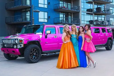 TORONTO LIMOUSINE LIMOS -DINNER WEDDING PRON CONCERT NIAGARA , View more