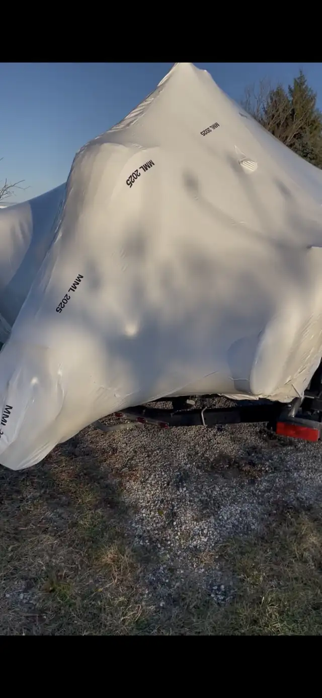 Legend 18XTR Premium Fishing & Family Boat in Powerboats & Motorboats in Barrie - Image 7