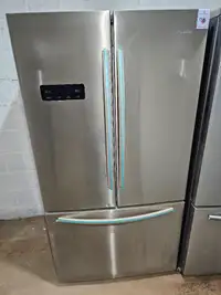 WOW Hisense 36" Stainless Steel French Door Fridge Freezer