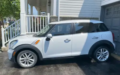 2012 Mini Cooper Countryman Carfax report is provided. DO NOT ask for any other report. It will NOT...