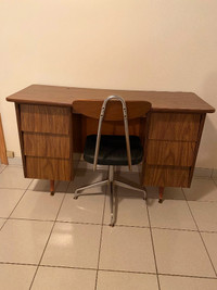 6 Drawer Desk with Chair