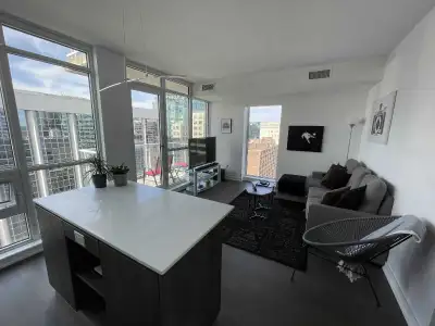 Sunlit high-floor corner unit with floor to ceiling windows! Brand new heat pump +10,000$ value. The...