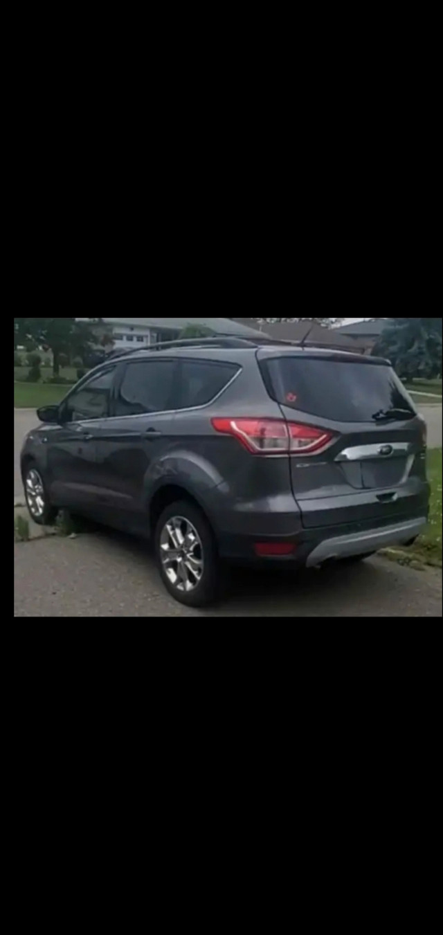 2013 Ford Escape SEL EcoBoost four-wheel drive dans Autos et camions  à Région d’Oakville/Halton