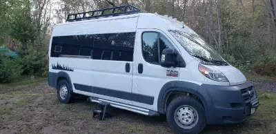 CERTIFIED & Fully loaded camper van, with 4 seats & seatbelts! Fully insulated with 3000W Solar Syst...