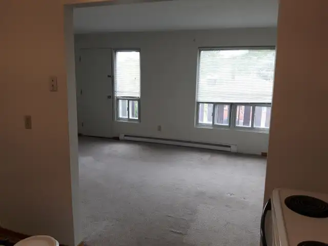 Two Bedroom Apartment for Rent in Long Term Rentals in City of Toronto - Image 9