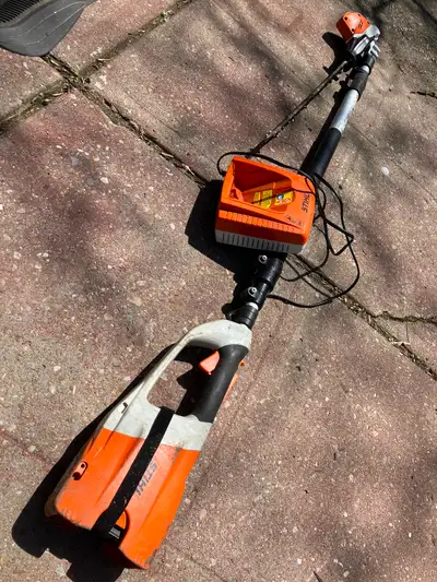 STIHL HLA 85 Cordless Hedge Trimmer for Sale $380 HLA 85 STIHL Lithium-Ion extended reach hedge trim...