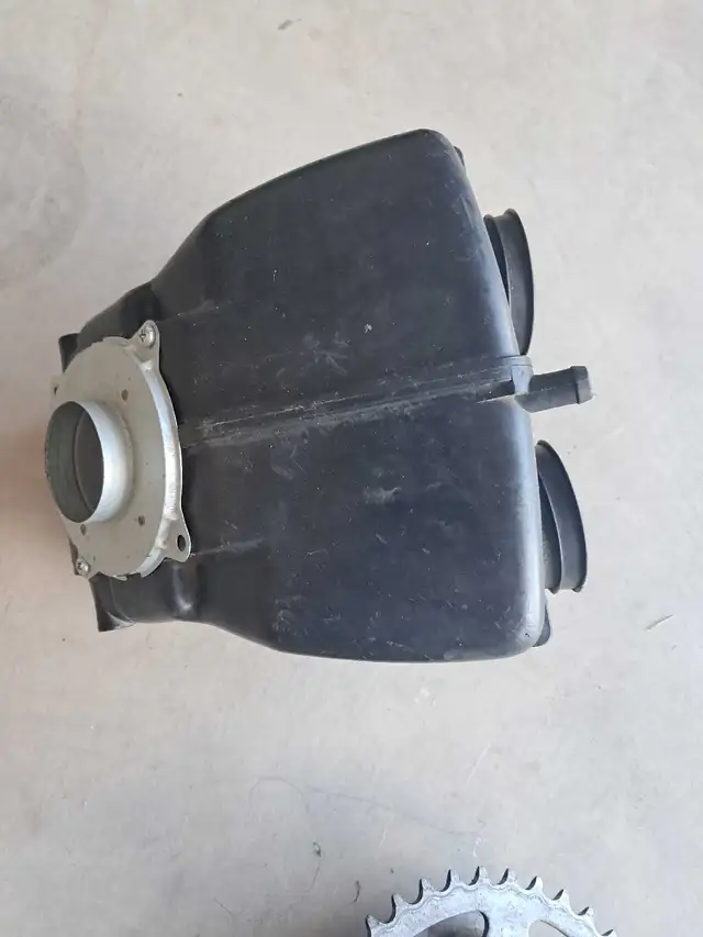 Suzuki GS500 Part-Out! in Motorcycle Parts & Accessories in St. Catharines - Image 8