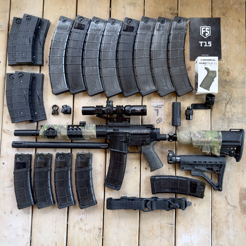 First Strike T15 Paintball Marker w/ Scope + 20 Mags Paintball