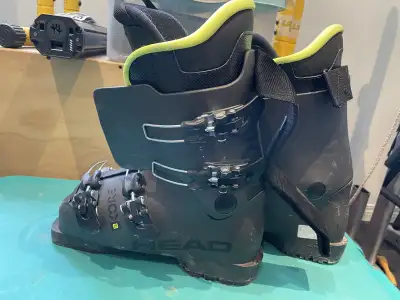 youth ski boots 23.0/23.5, View more