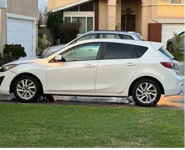 2012 Mazda 3 Hatchback