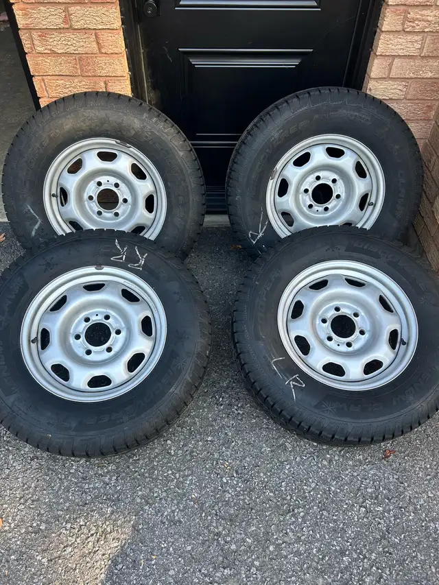 Ford Rims 17” on Cooper Snow Claws in Tires & Rims in Kawartha Lakes - Image 2