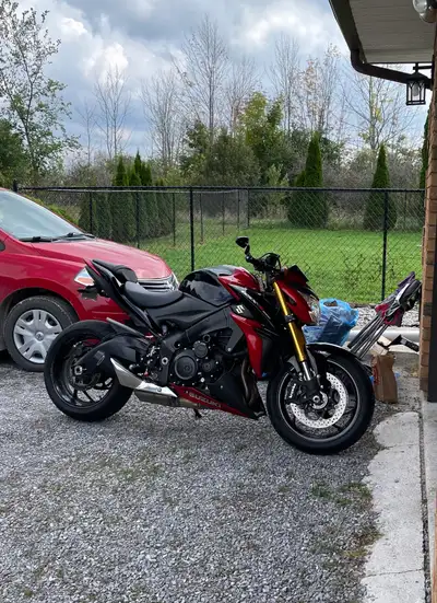Selling or potentially trading my GSX-S1000 as I’m looking to move to a full-fairing sportbike. The...