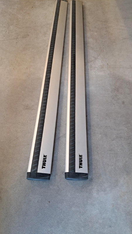 Thule crossbars in Other Parts & Accessories in Ottawa