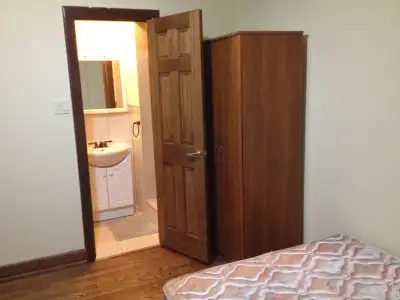MASTER BEDROOM WITH WASHROOM NORTH YORK BATHURST AND STEELES