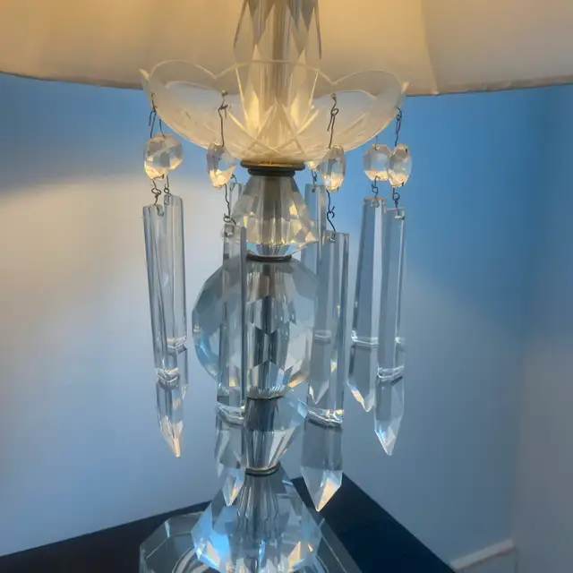 VINTAGE TABLE LAMP - CRYSTAL BASE and EMPIRE STYLE LAMPSHADE in Indoor Lighting & Fans in City of Montréal - Image 3