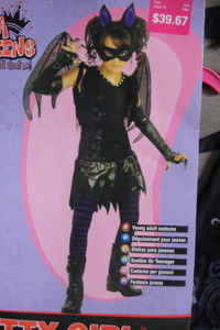 New Batty Beauty Halloween Costume - Size Sm/Med Girl's 6-8 yrs