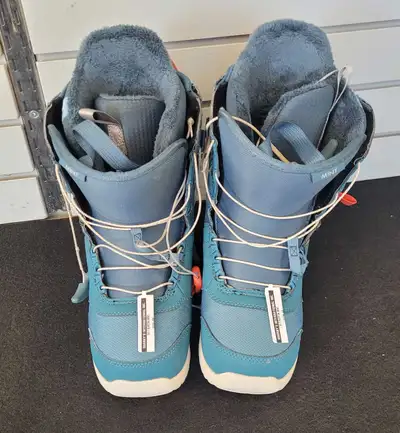 SZ 7 Burton Mint Snowboard Boots (28969695), View more