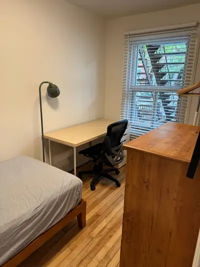 $600 July Sublet– Furnished Room in Plateau / Mile-End