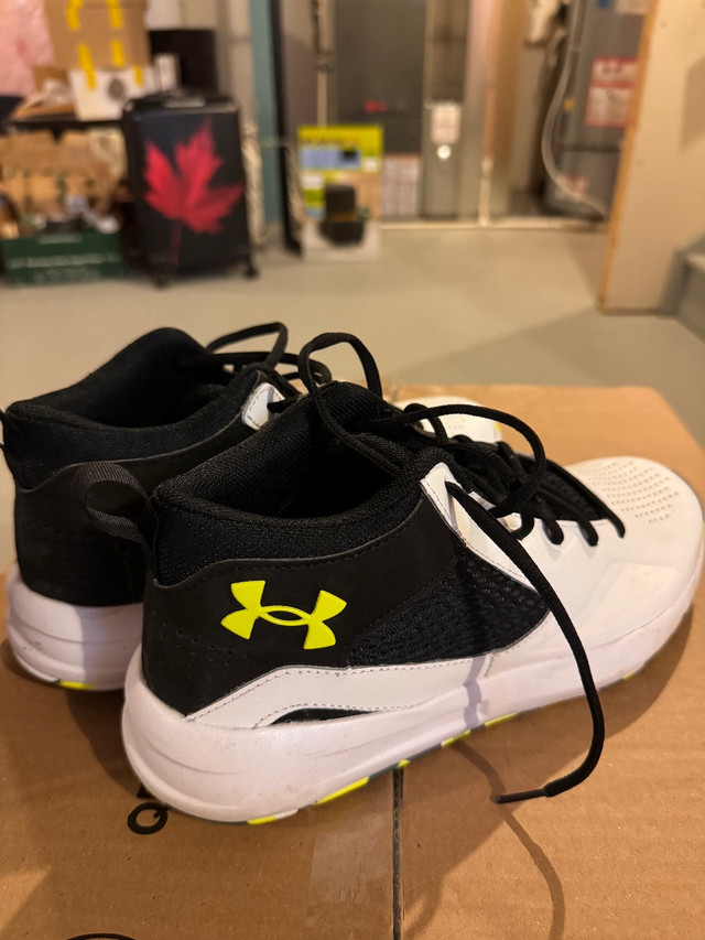 Under Armour Basketball Shoes  in Men's Shoes in Edmonton - Image 2