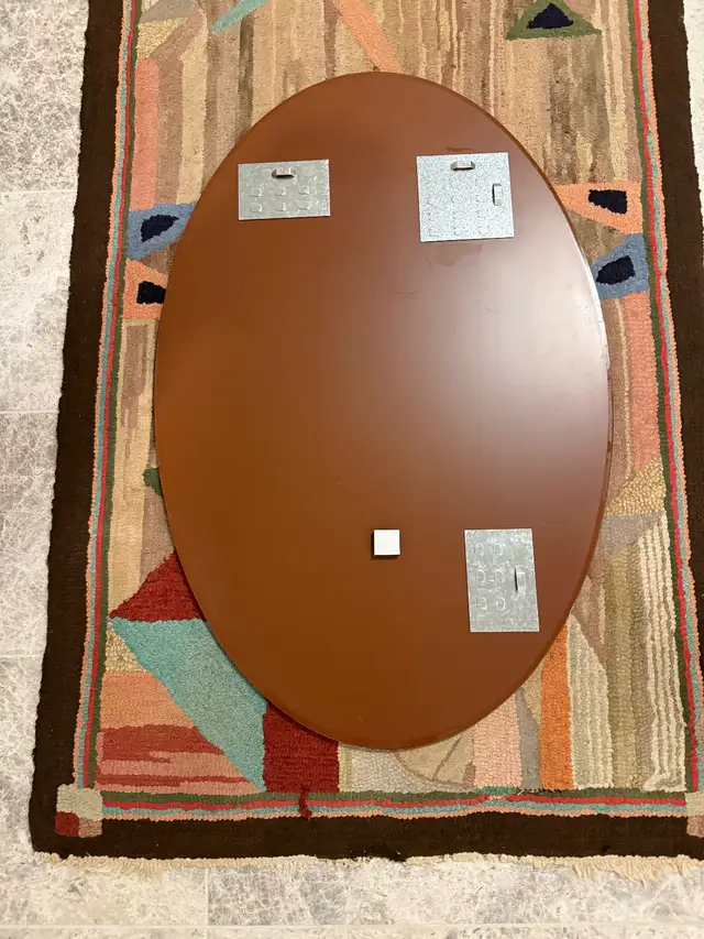 Modern oval mirror in Home Décor & Accents in Ottawa - Image 3