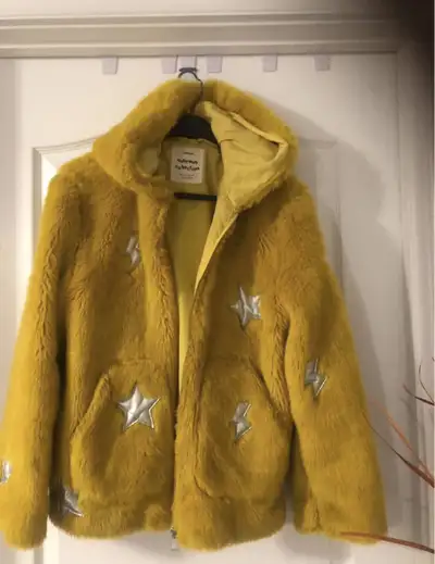 beautiful girls winter jacket $20, View more