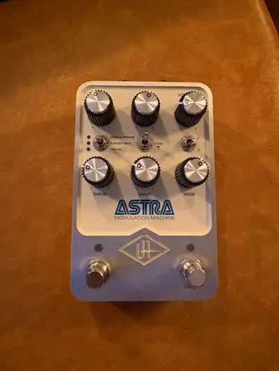 UAD Astra stereo chorus/flanger/phaser/tremolo, View more