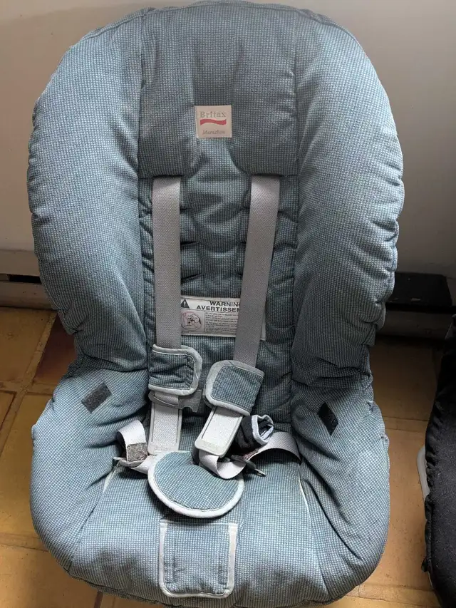 Siège d'auto Britax Marathon in Strollers, Carriers & Car Seats in Laval / North Shore - Image 2