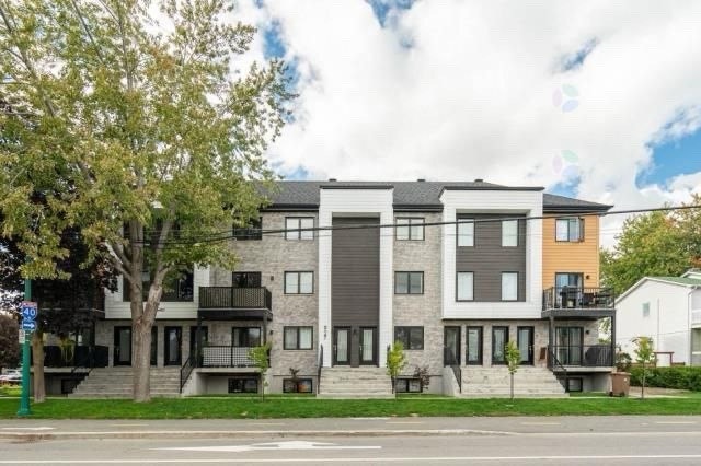 Cession de bail — Magnifique logement  2 étages 4 1/2 REPENTIGNY — photo 1