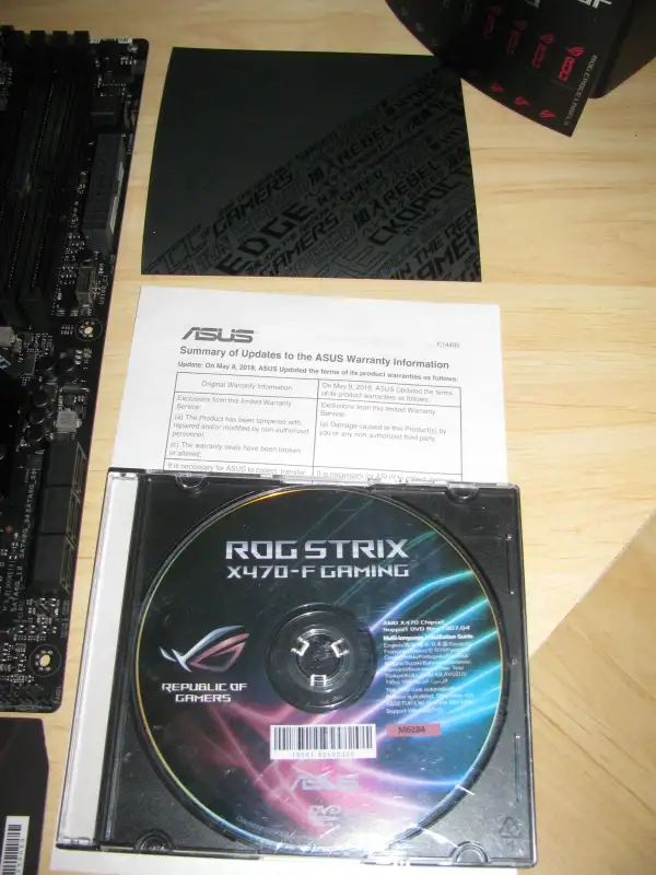 ASUS - ROG STRIX X470-F GAMING in Desktop Computers in Oakville / Halton Region - Image 9
