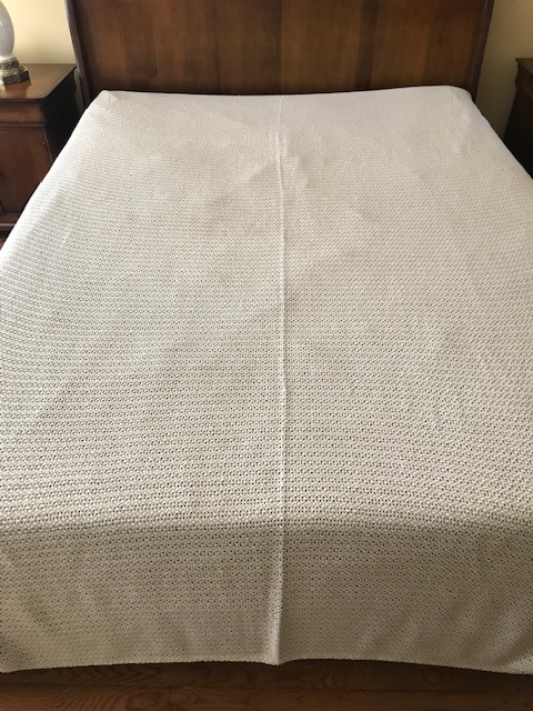 King Size Warm Blanket / Throw - 100% Cotton in Bedding in Markham / York Region - Image 2