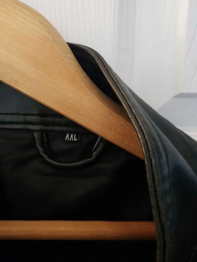 Leather Jacket in Men's in Mississauga / Peel Region - Image 4
