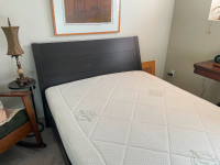 Double bed frame + 10" memory foam matress