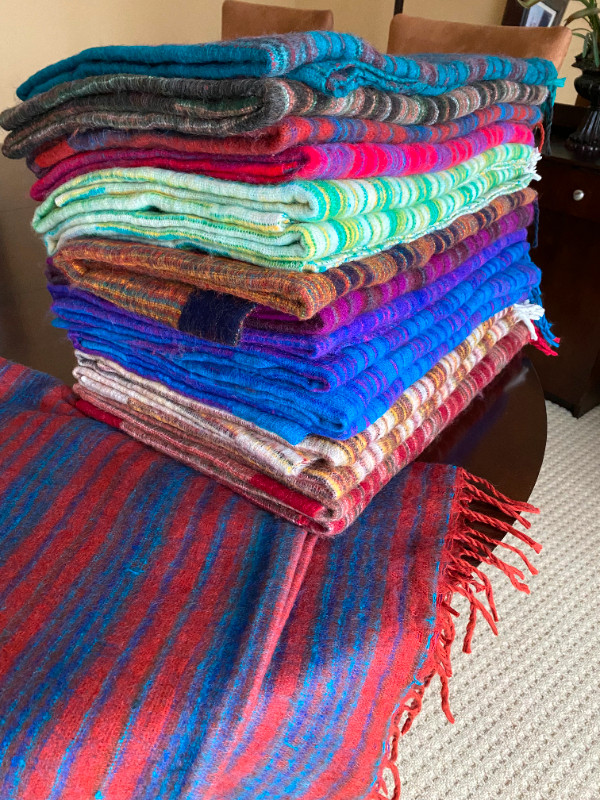 Yak Wool Blankets - 100% Himalayan in Hobbies & Crafts in Calgary - Image 3