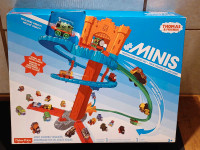 Thomas Friends MINIS Twist-N-Turn Stunt Set , New inbox!