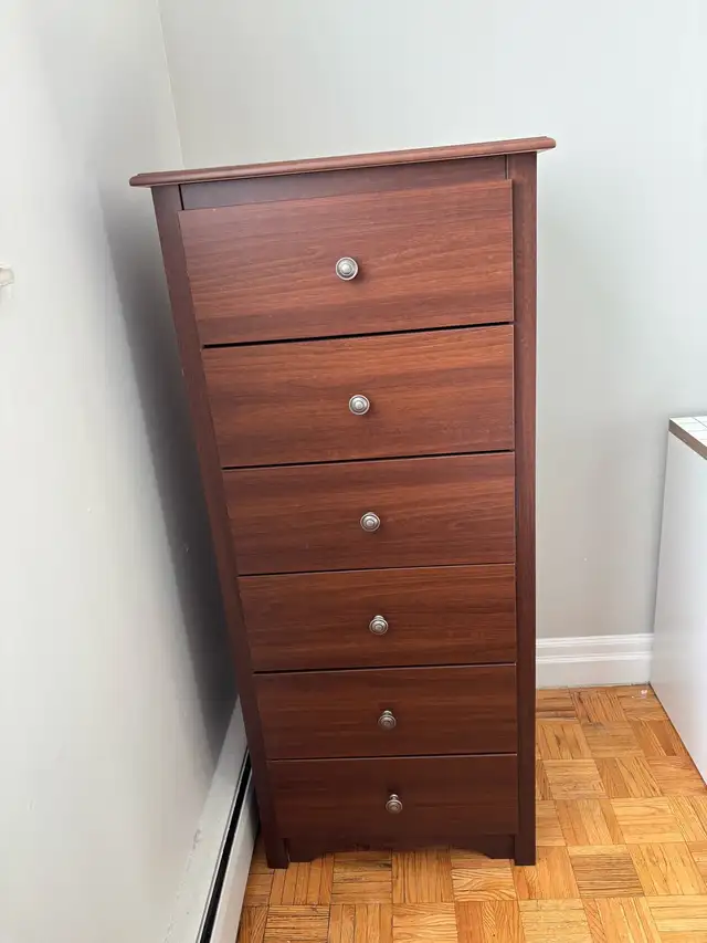 Tall dresser in Dressers & Wardrobes in Kitchener / Waterloo - Image 7