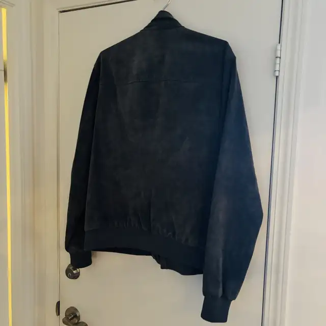 Men's Express Suede Bomber Jacket in Men's in City of Toronto - Image 5