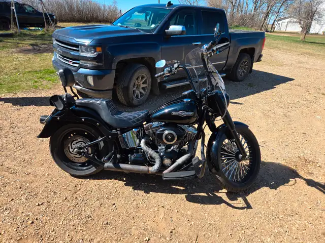 2007 harley davidson 96ci for sale or trade!! in Street, Cruisers & Choppers in Saskatoon - Image 3