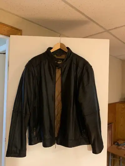 Men’s large leather jacket brand new, View more