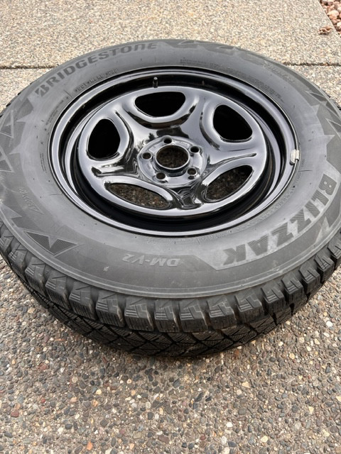 Bridgestone Blizzak P255/65R18 Winter Tires in Tires & Rims in Vernon - Image 3