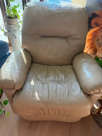 Fauteuil inclinable beige, View more