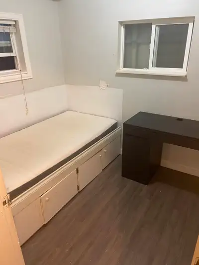 Single Bedroom For Rent