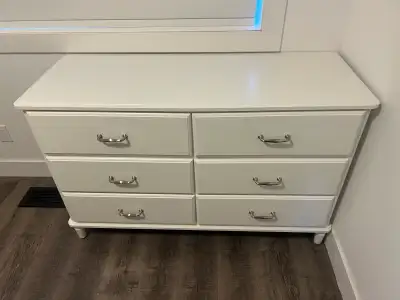 IKEA dresser with 6 drawers TYSSEDAL, View more