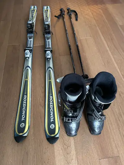 Ensemble de ski Rossignol (skis, bâtons, bottes), View more