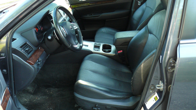 2014 Subaru Legacy in Cars & Trucks in Barrie - Image 3