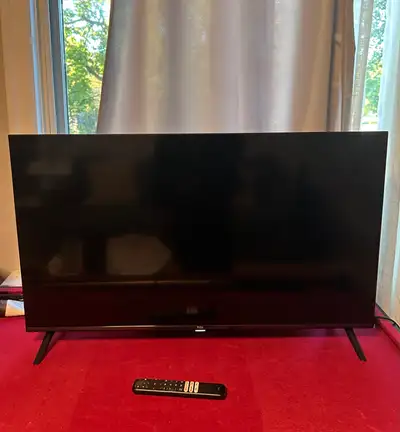 Tcl smart tv 40 inches Barely used
