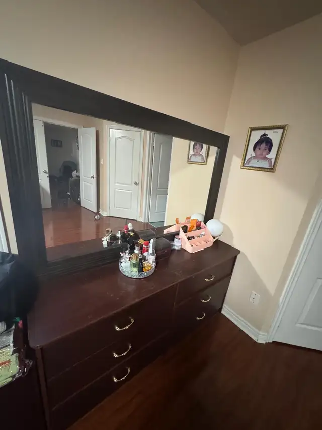Bedroom set in Multi-item in Mississauga / Peel Region - Image 3