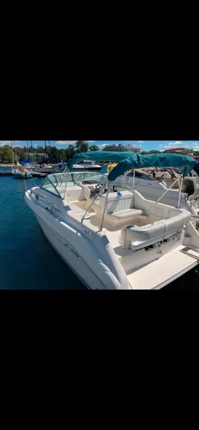 Beautiful, Clean Sea Ray Sundancer 250 This is the cleanest Sundancer 250 you’ll find, guaranteed. 1...