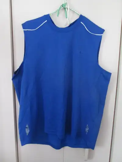 men's blue sleeveless t-shirt (M) new never worn, View more