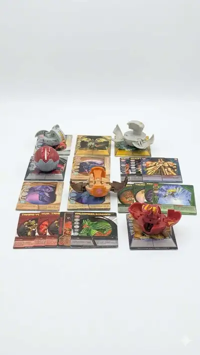 Lot de Bakugans et cartes , View more