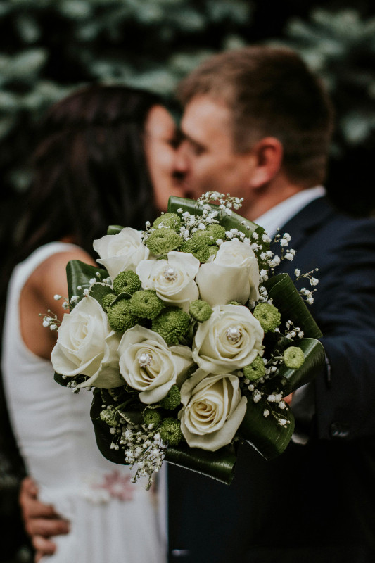 Wedding Officiant | Dignified Low-key Ceremonies in Wedding in Oshawa / Durham Region